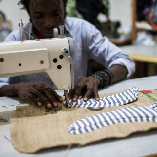 Recycled bags imagined in a refugee camp | The Switchers