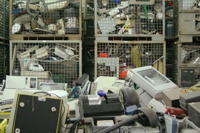 An Egyptian mad scientist’s solution to electronic waste | The Switchers