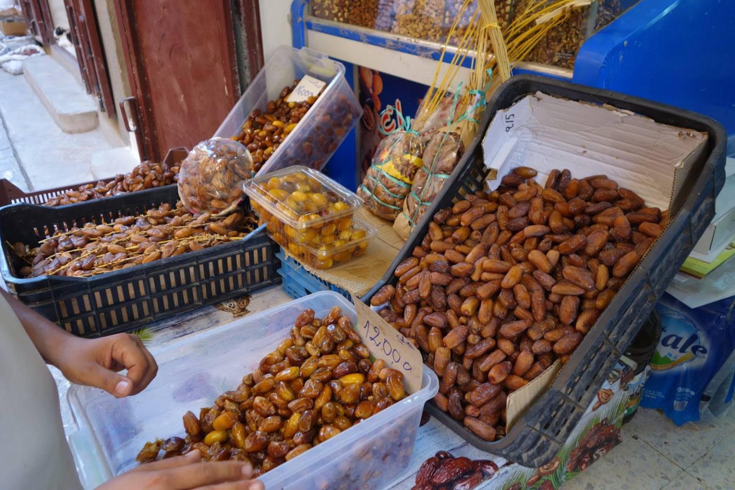 This Algerian entrepreneur turns unwanted dates into tasty treats | The Switchers