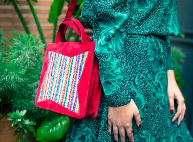 The women use traditional weaving techniques to make all types of accessories, clothes and decorations