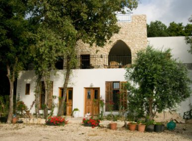 Beit al Batroun is a beautiful bed and breakfast in Lebanon near the Mediterranean sea