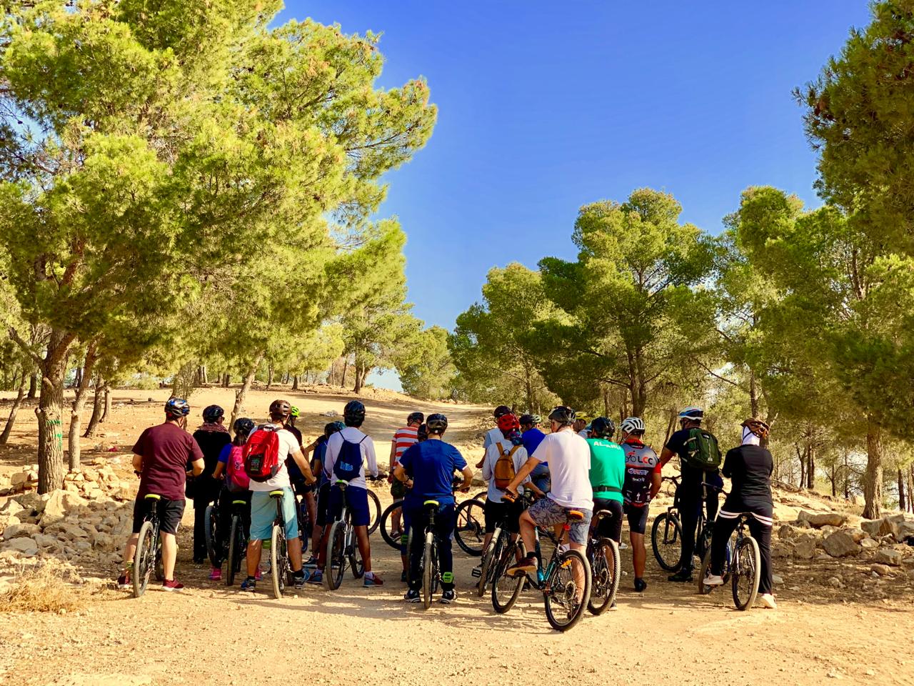 Les adversaire de la pollution de l’air: à la rencontre des amateurs de cyclisme Jordaniens | The Switchers
