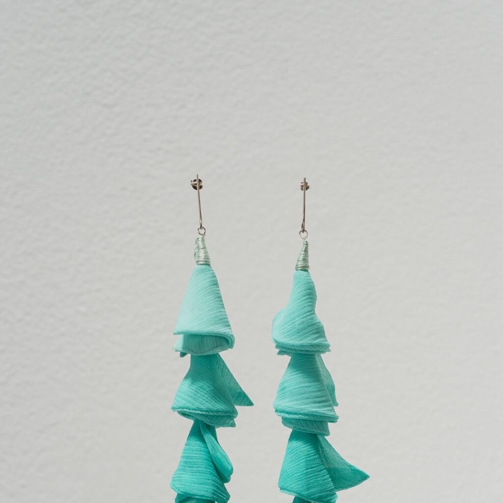 Été indien : une créatrice et danseuse espagnole crée une mode durable | The Switchers