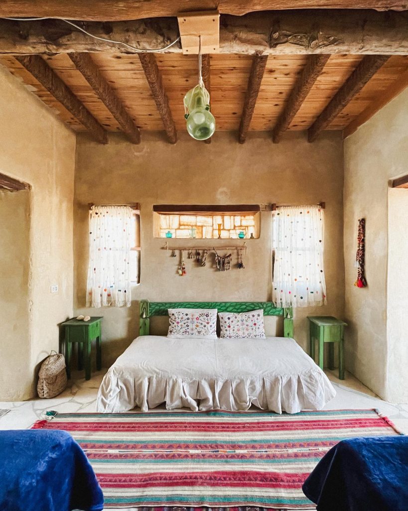 Beyond Mass Tourism: Adopting a Greener, More Ethical Way to Travel | The Switchers